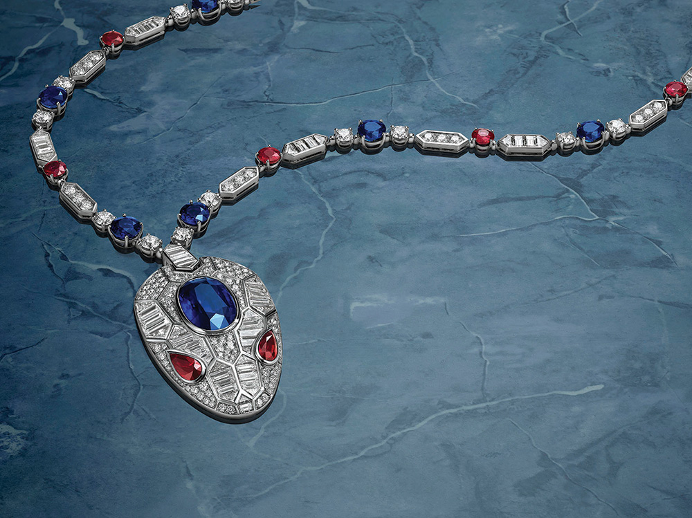 A Serpenti Seduttori necklace makes for the ultimate seduction
